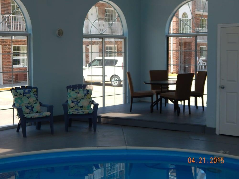 Carriage House Inn Μπράνσον Εξωτερικό φωτογραφία